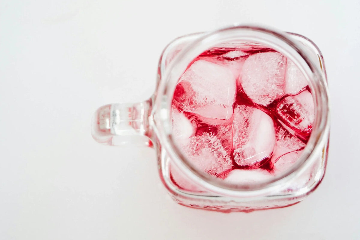 Tisana Fria no Verão: A Forma Mais Saborosa de se Hidratar